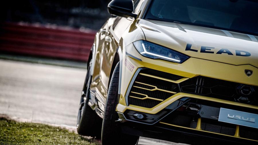  Lamborghini Urus Super Trofeo Europe 2018 года  (фото 7 из 8)